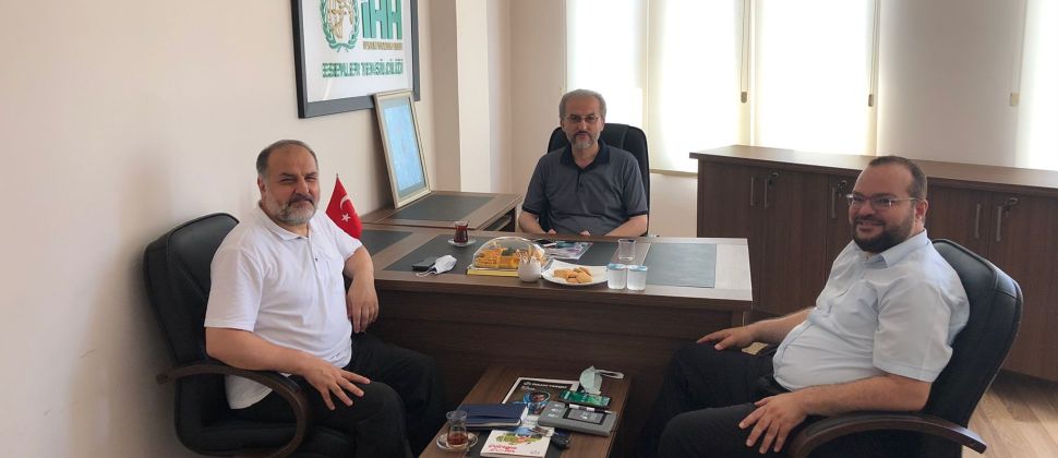 جمعية تاج تبحث سبل التعاون والشراكة مع هيئة الإغاثة الإنسانية IHH في أسنلر/ إسطنبول