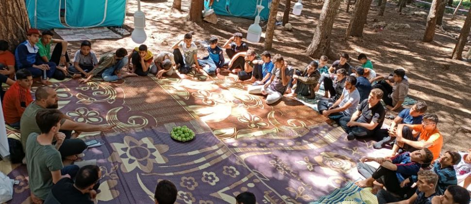 المخيمات الصيفية والشتوية